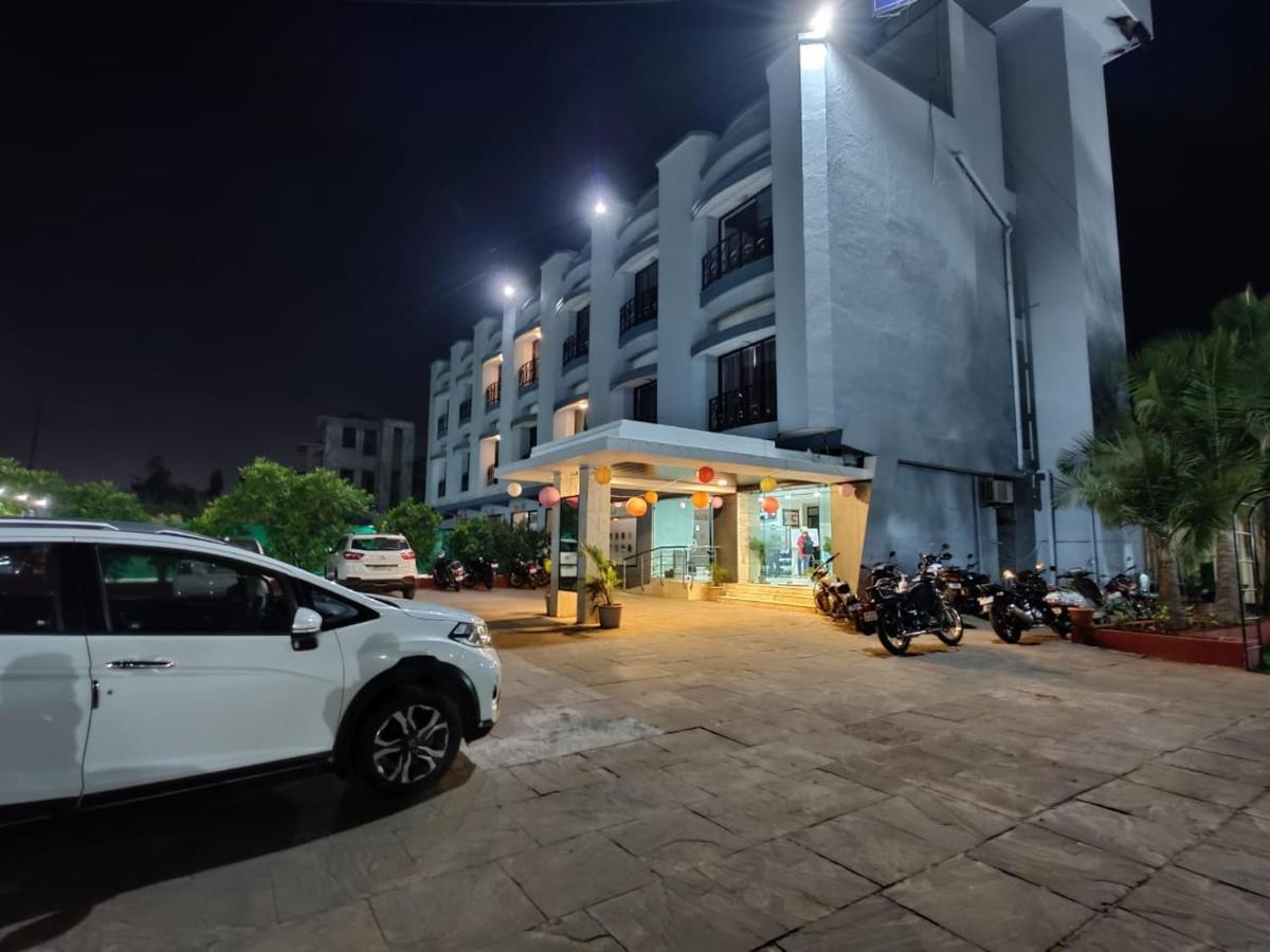 Hotel Aristro Lonavala Exteriér fotografie