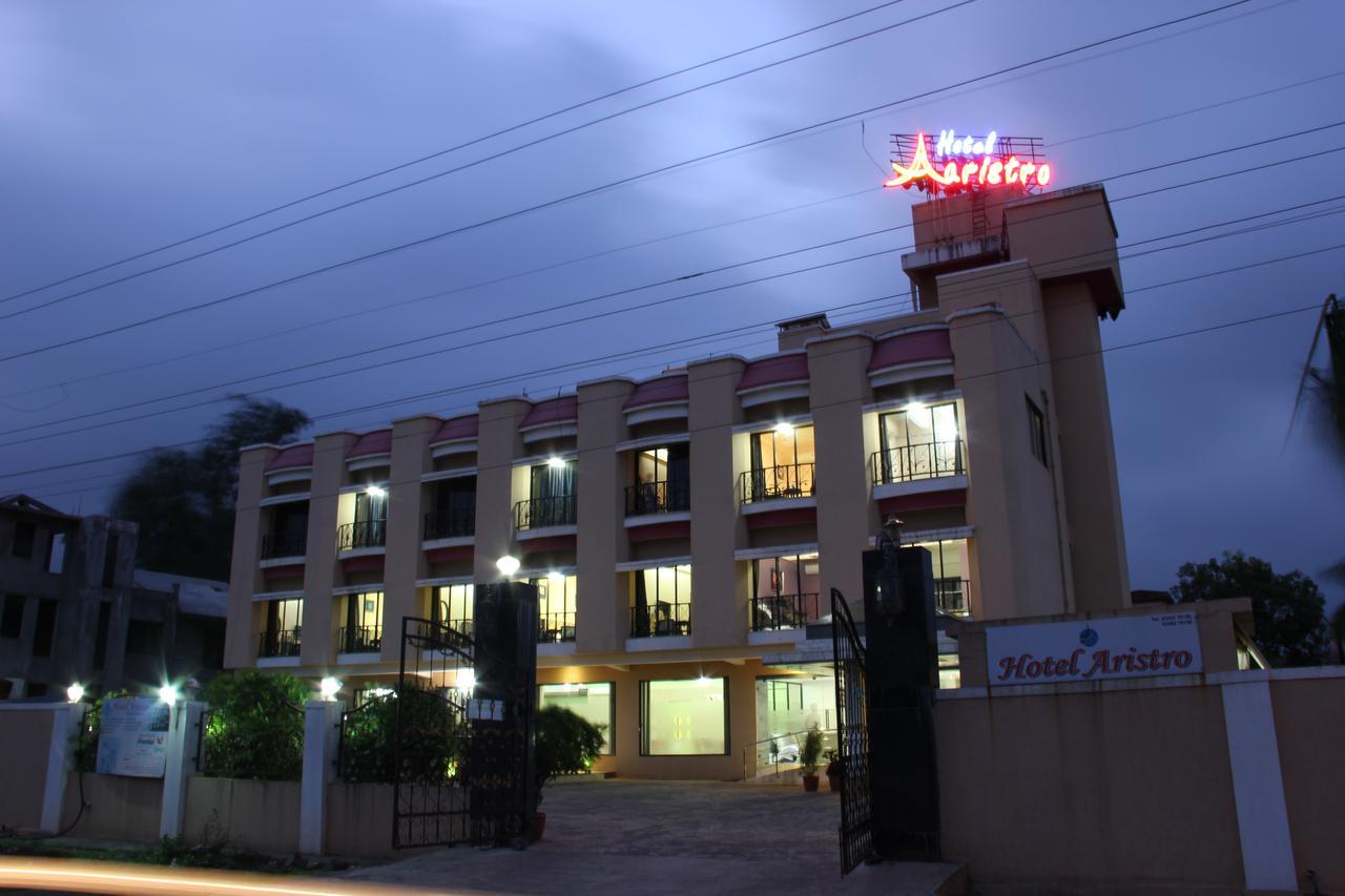 Hotel Aristro Lonavala Exteriér fotografie