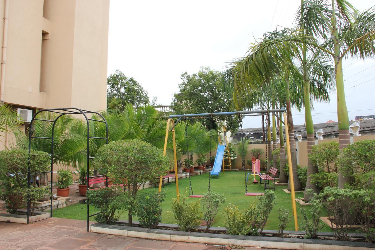 Hotel Aristro Lonavala Exteriér fotografie
