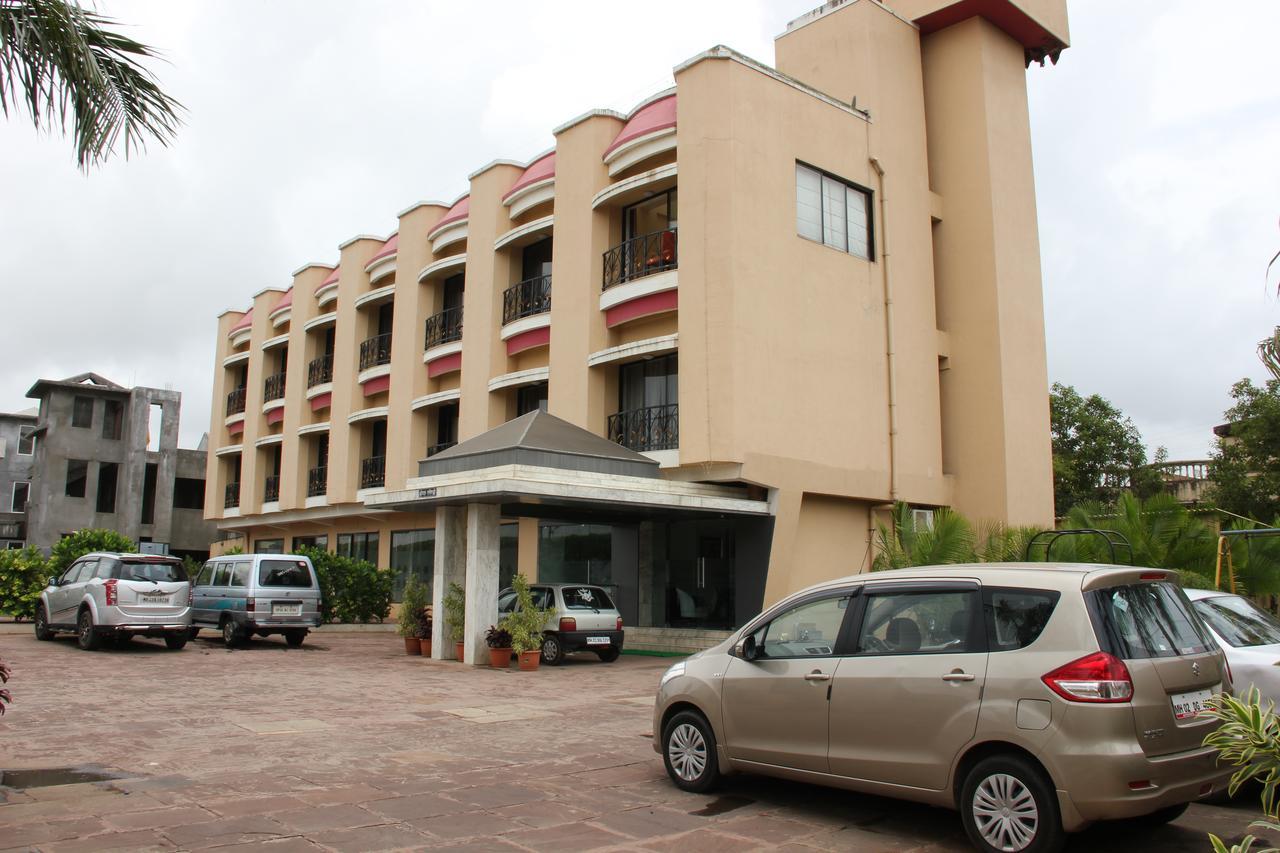 Hotel Aristro Lonavala Exteriér fotografie